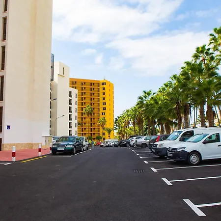 Cozy With Sea View La 104 Апартаменты *
